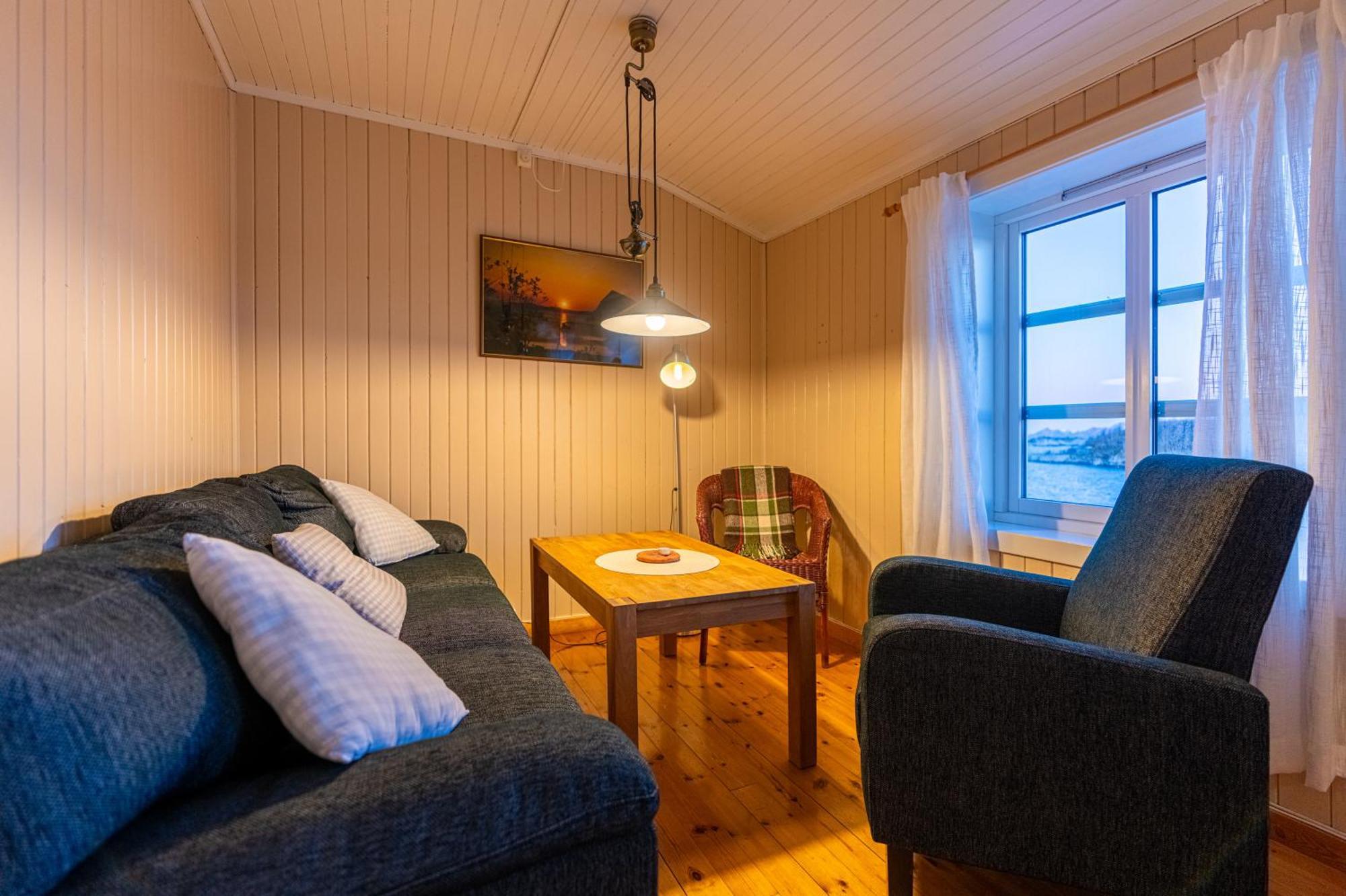 Hotel Henningsvaer Rorbuer Exterior foto