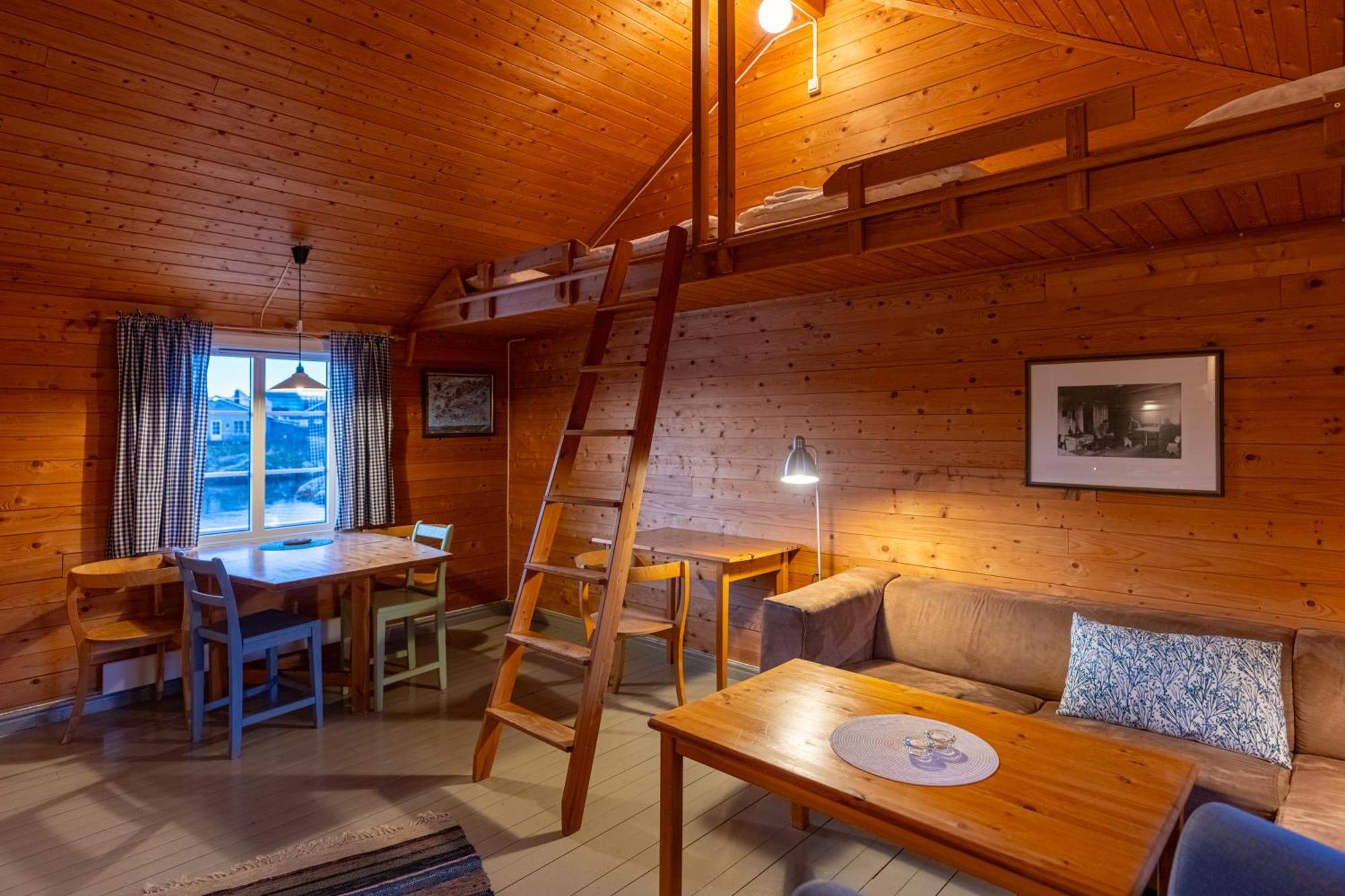 Hotel Henningsvaer Rorbuer Exterior foto